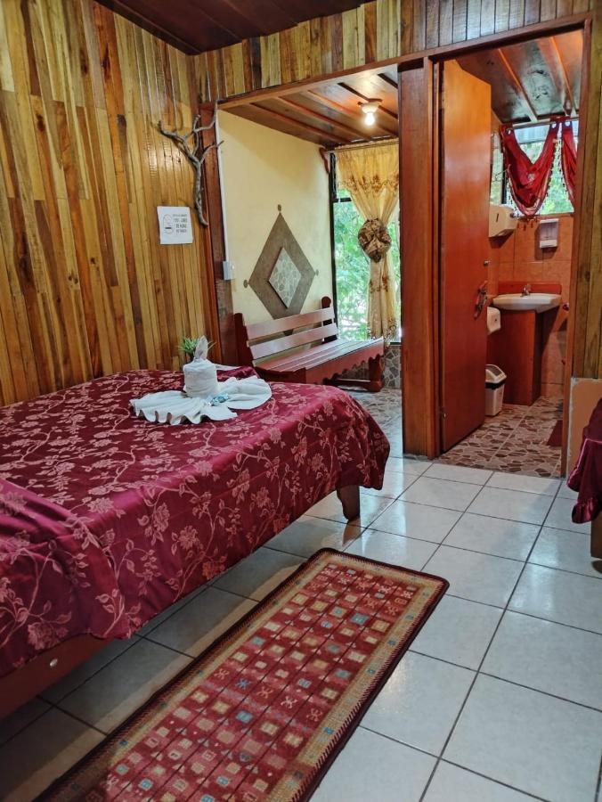 Pension Y Cabinas Colibri B&B Costa Rica Monteverde Kültér fotó