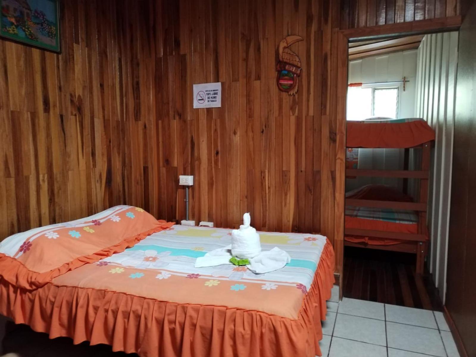 Pension Y Cabinas Colibri B&B Costa Rica Monteverde Kültér fotó