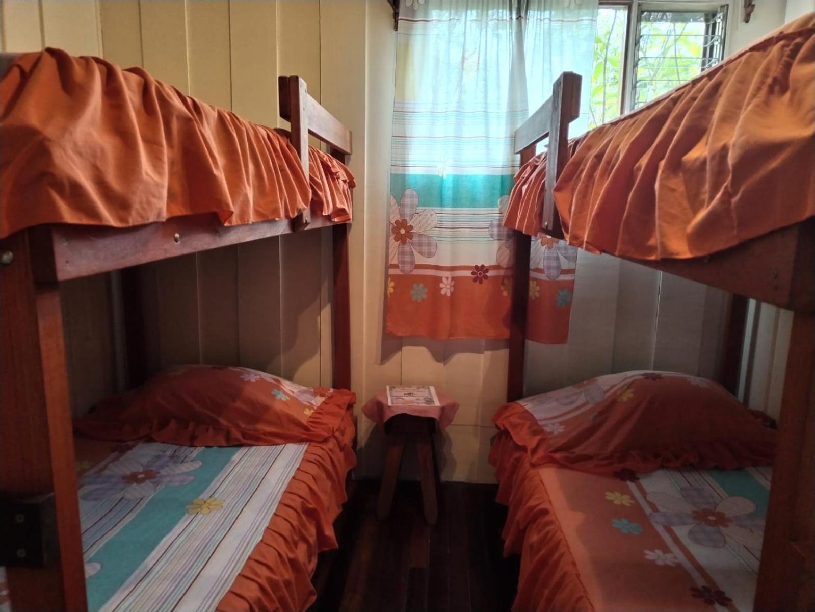 Pension Y Cabinas Colibri B&B Costa Rica Monteverde Kültér fotó